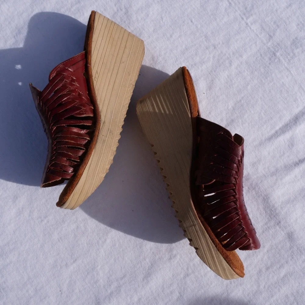 Vintage‎ 1970s Sbicca basket weave peep toe platform wedge heels